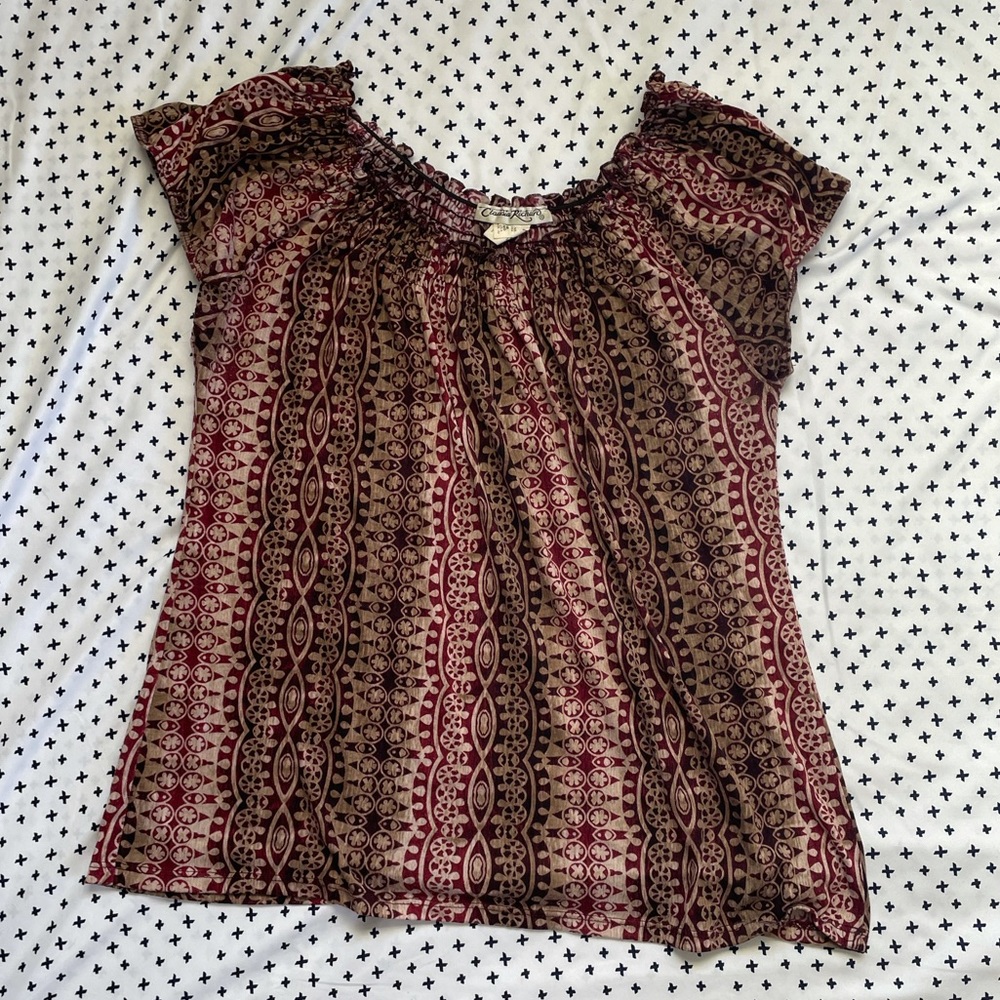 Stretchy soft comfy pattern short sleeve shirt